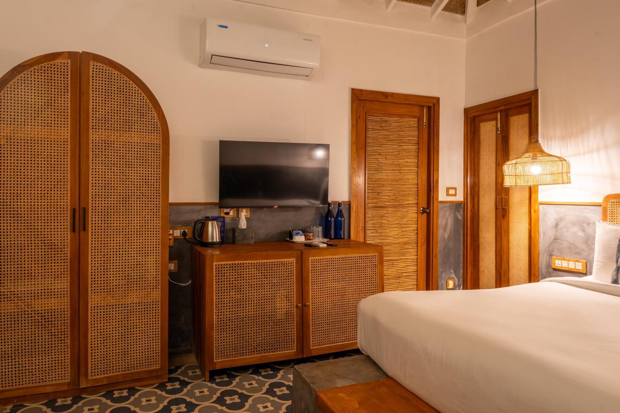 Azora By Ayatana, Goa Otel Morjim Dış mekan fotoğraf