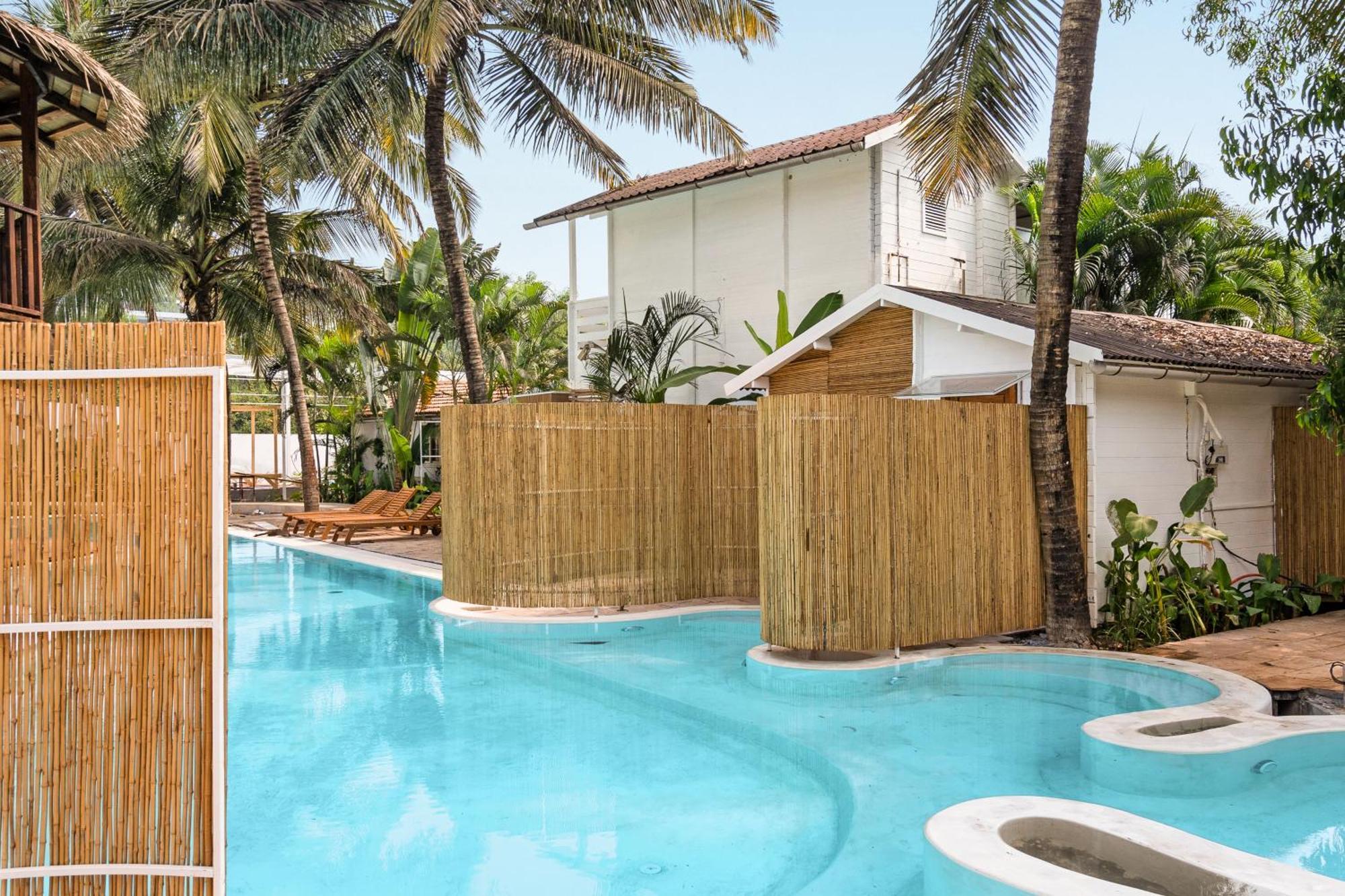 Azora By Ayatana, Goa Otel Morjim Dış mekan fotoğraf