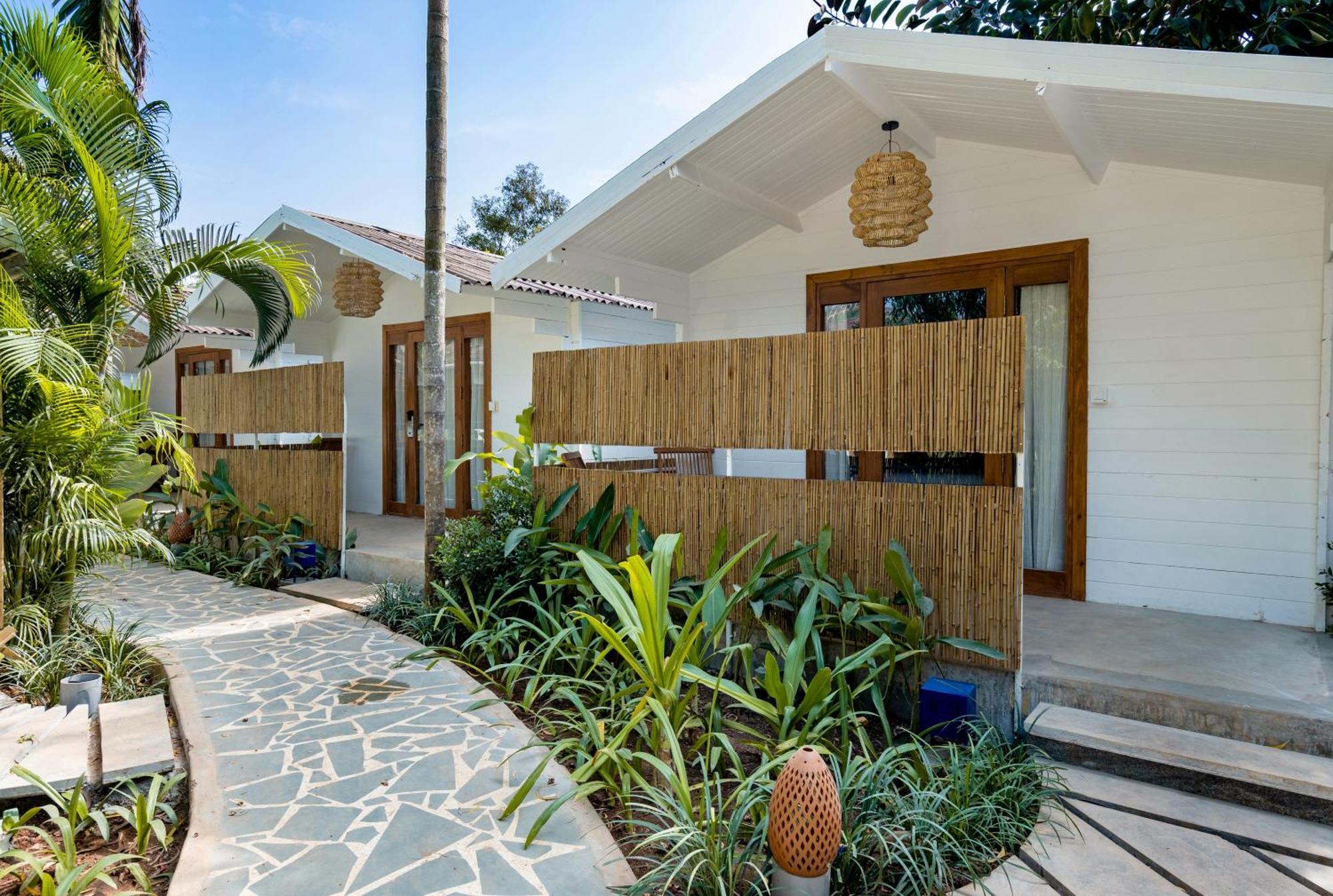 Azora By Ayatana, Goa Otel Morjim Dış mekan fotoğraf